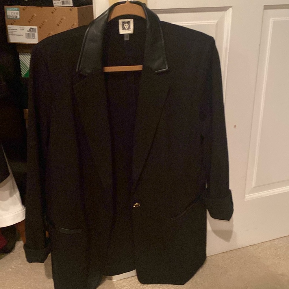 Anne Klein Black Blazer. Size L.